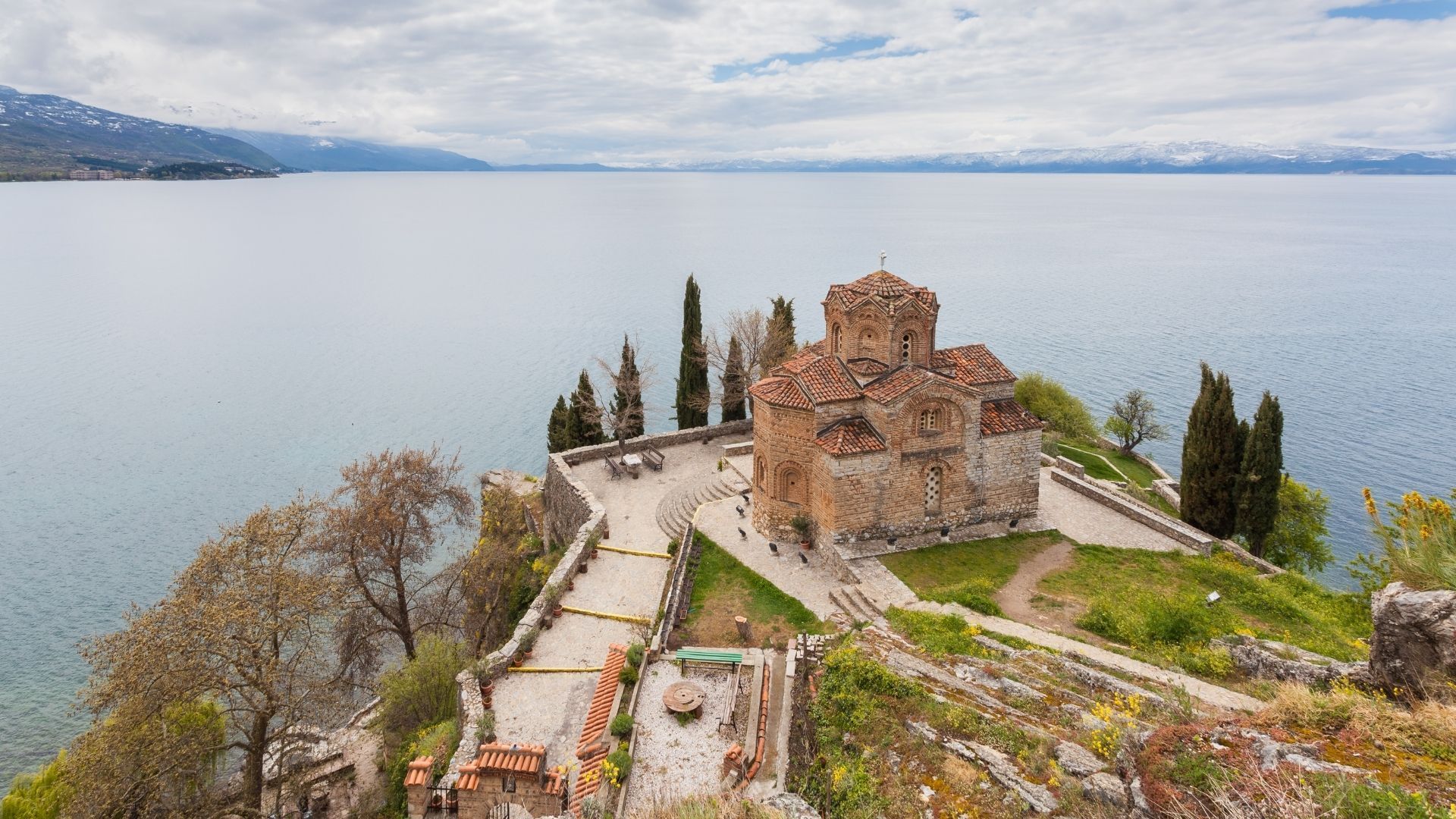 Sri Lanka, Czech Republic and other countries that have changed names