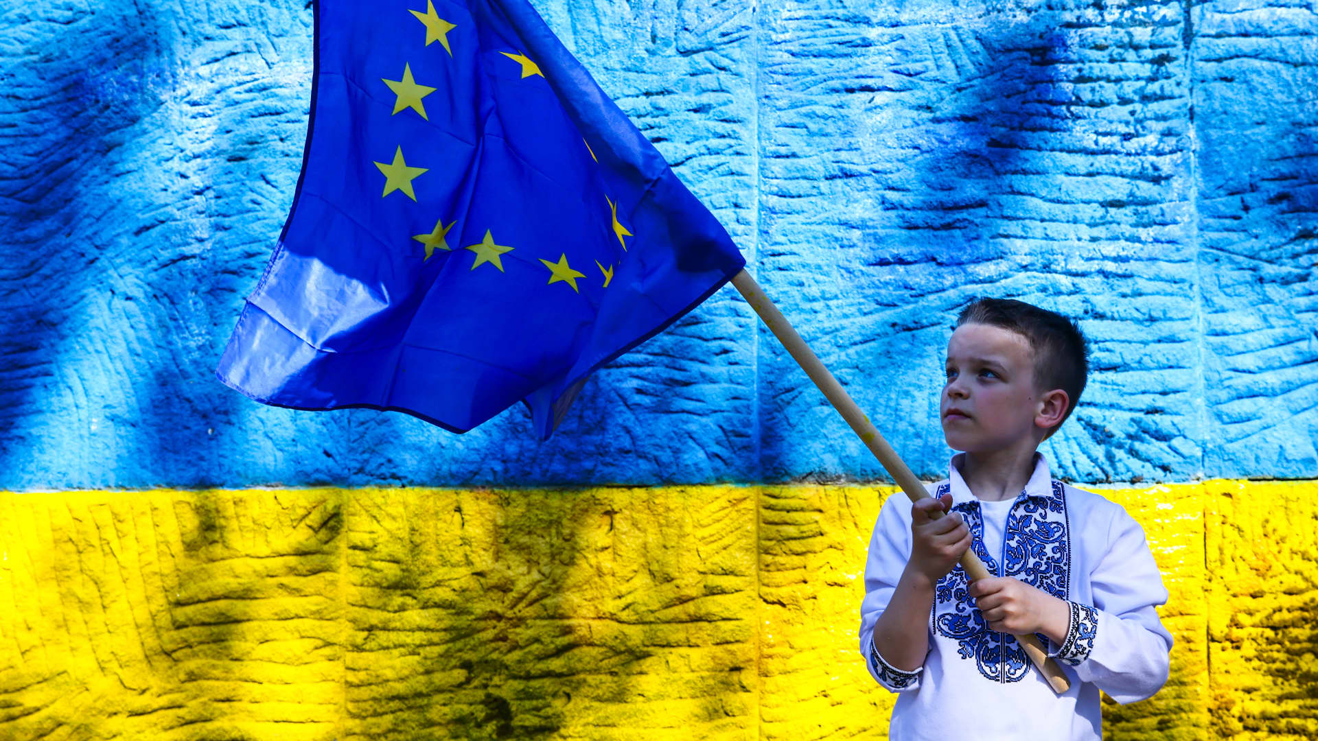 Ukraine wants to join the European Union. But it is not going to be easy